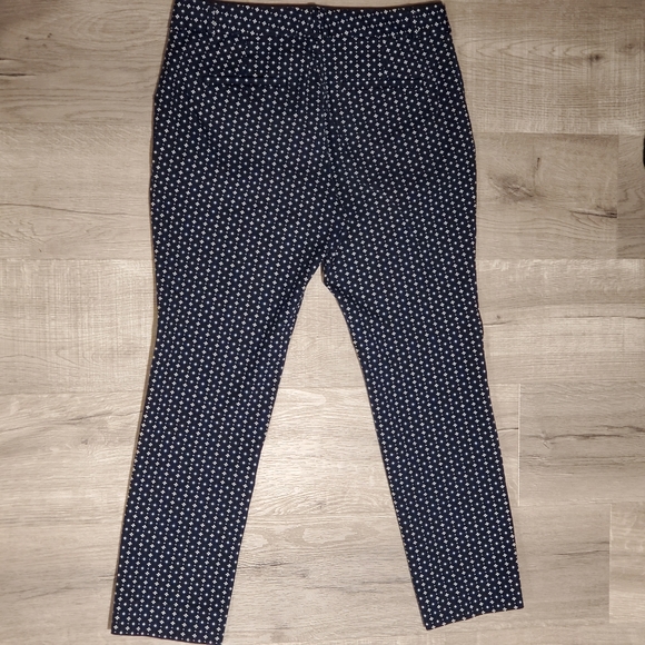 BANANA REPUBLIC WOMEN ANKLE PANTS SIZE 6 - Picture 2 of 6